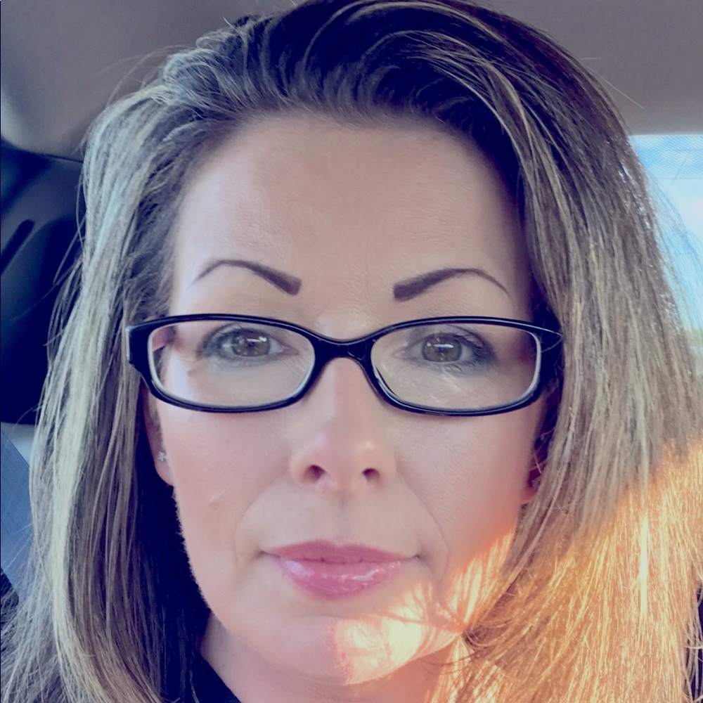 Meet your Posher, Nikki